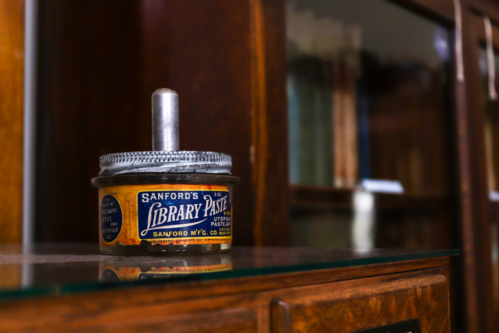 Waterproof Wood Adhesive