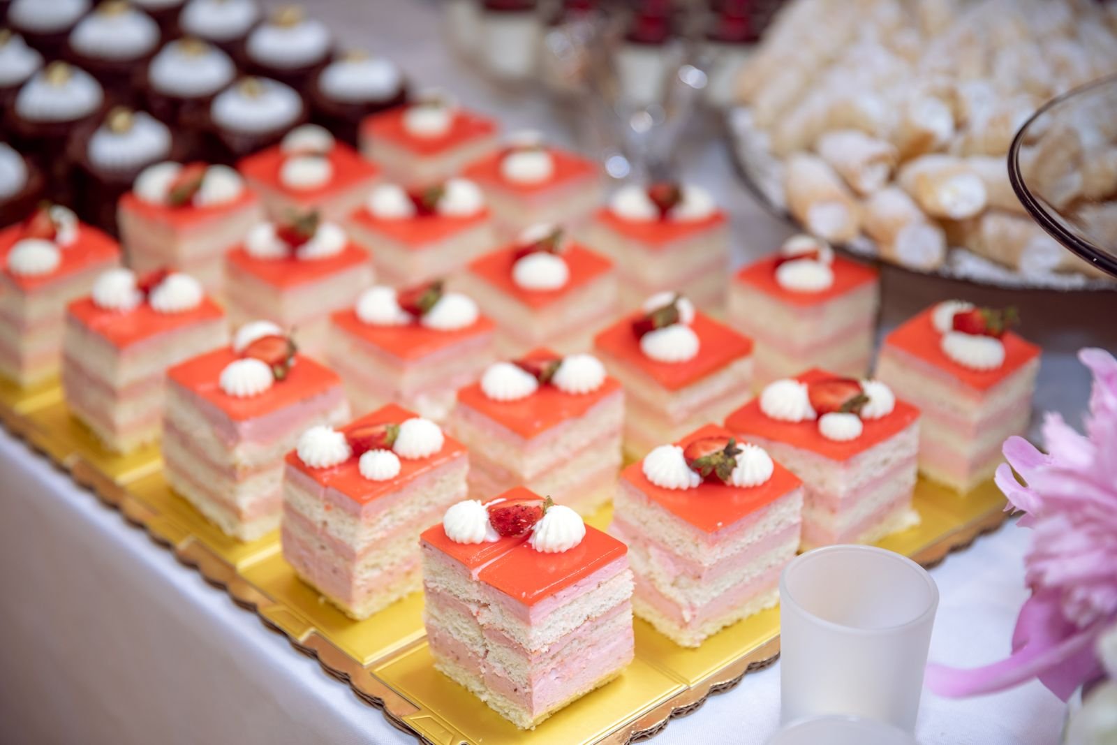 Anniversary Cakes Malkapur