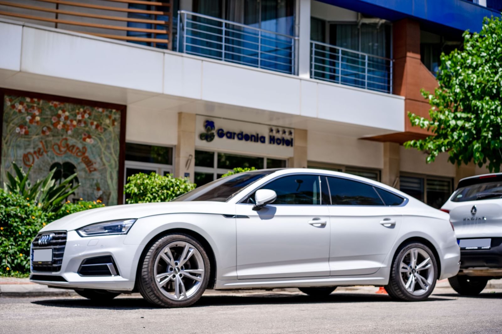 Sports Car Rental Manjari Pune