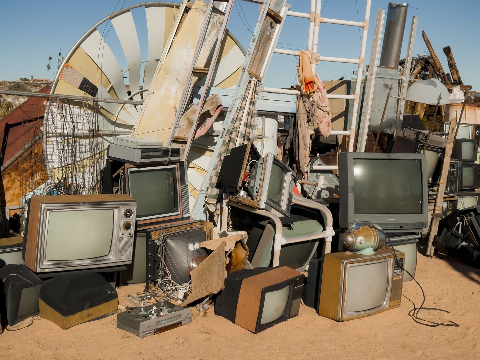 OLED TV - Khalapur