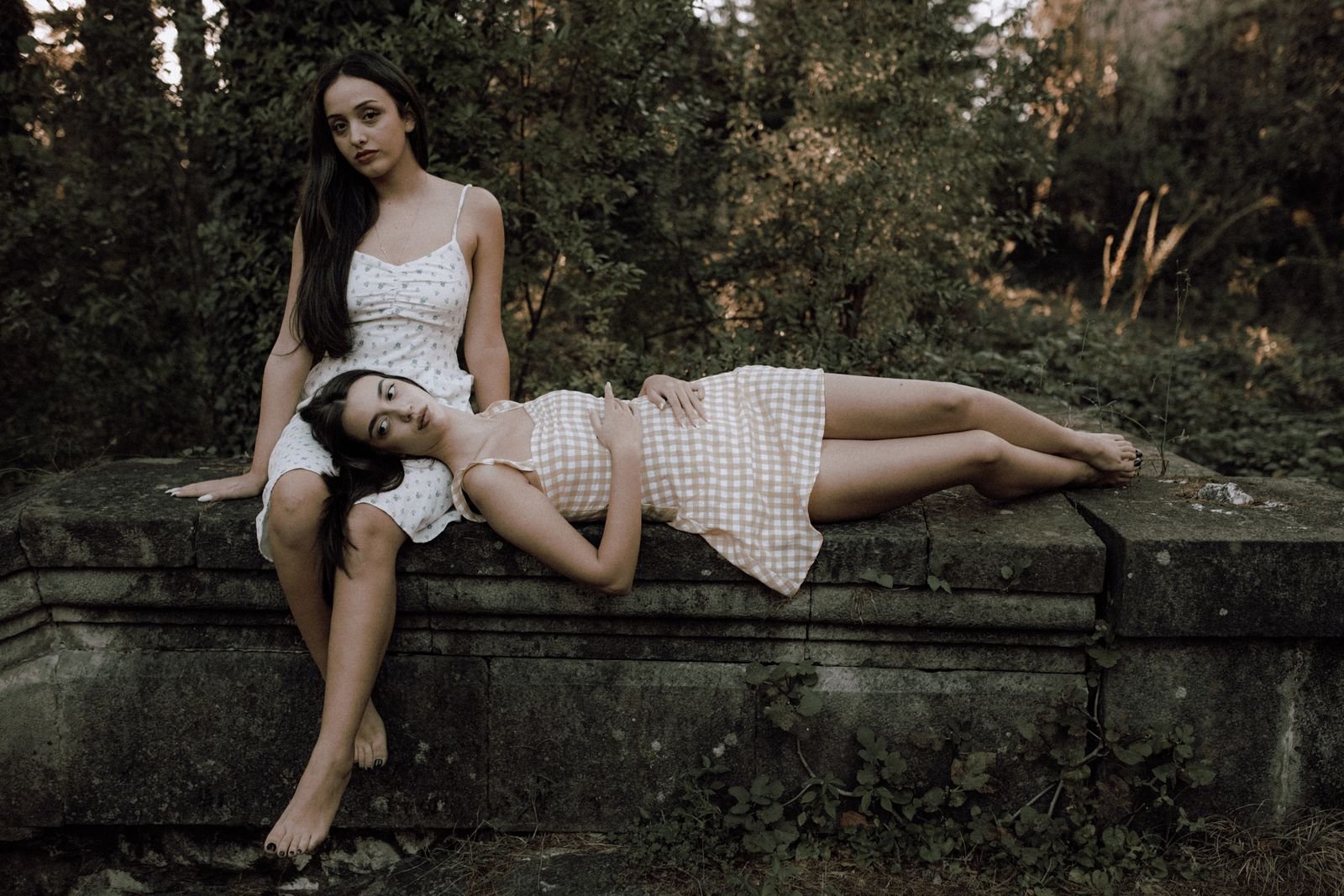 Worldwide freight and export documentation for mini dress shipments