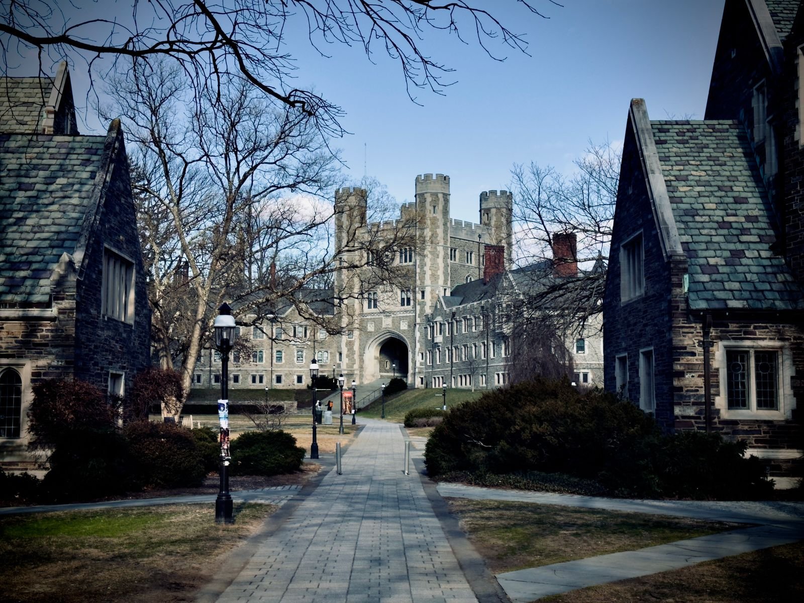 Science and engineering laboratory complex architecture