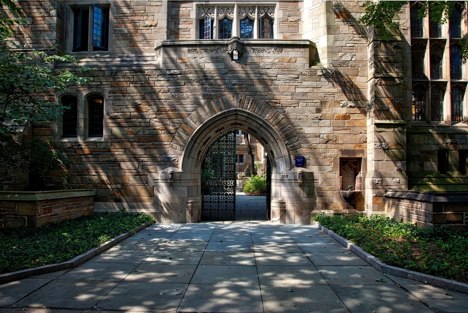 Institutional campus landscape and plaza design