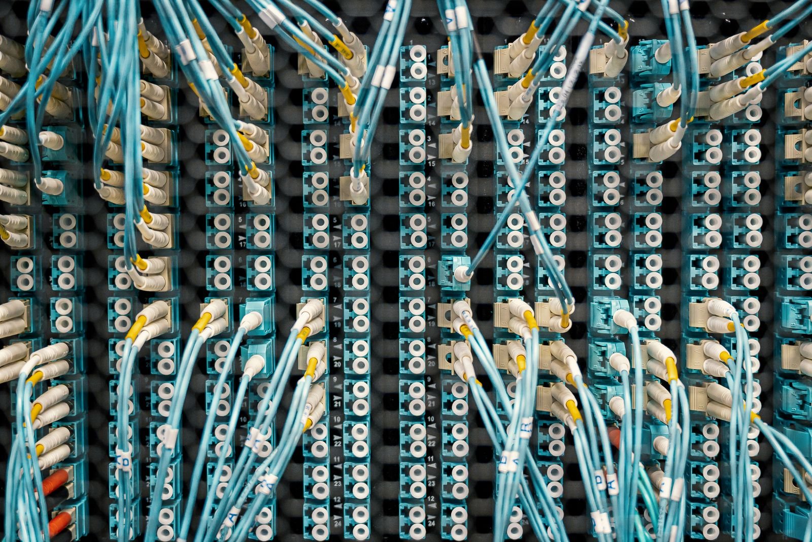 Tier III and Tier IV data centre compliance consulting