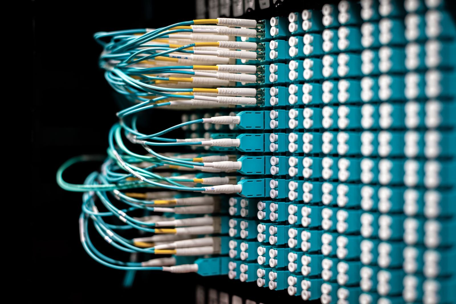 Structured cabling and fibre backbone engineering