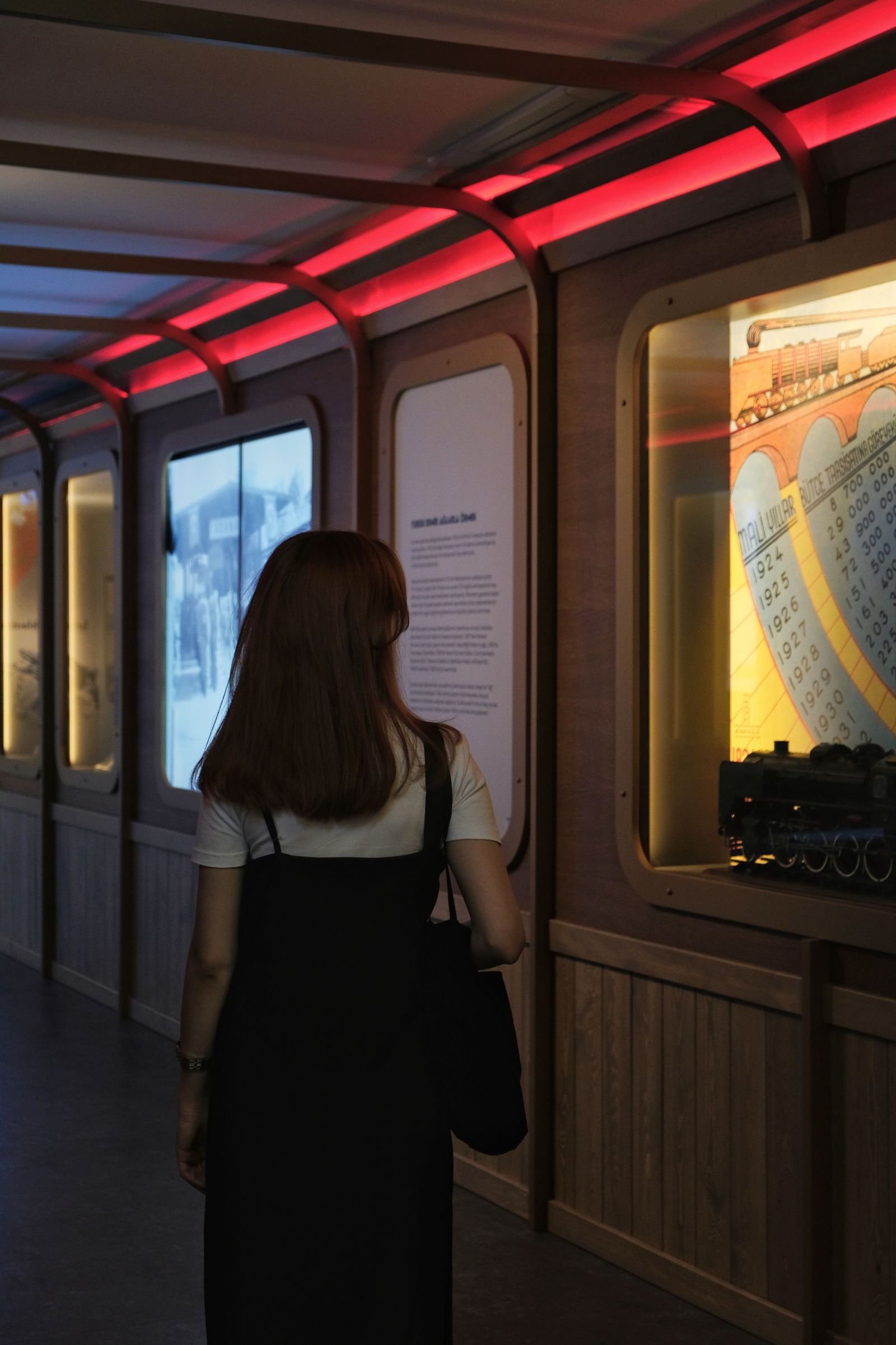 Museum lighting and climate control design services