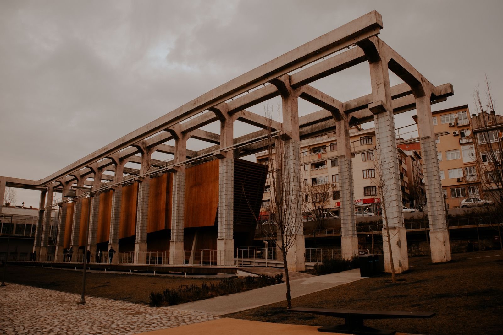 Public hospital and healthcare building architecture