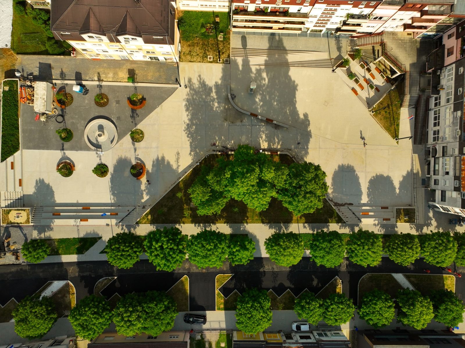 Landscape lighting and nightscape design for public spaces