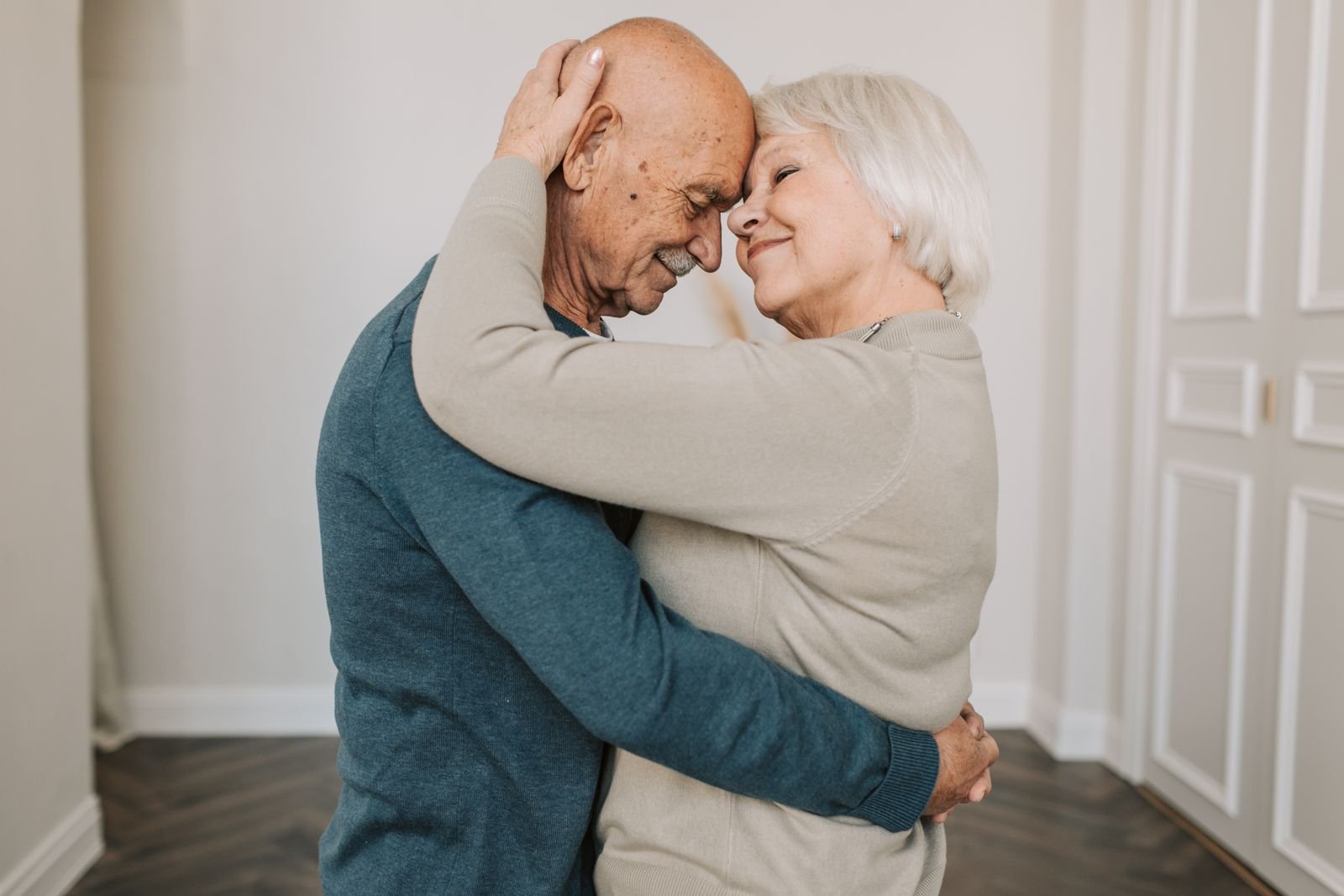 Healing gardens and outdoor senior spaces