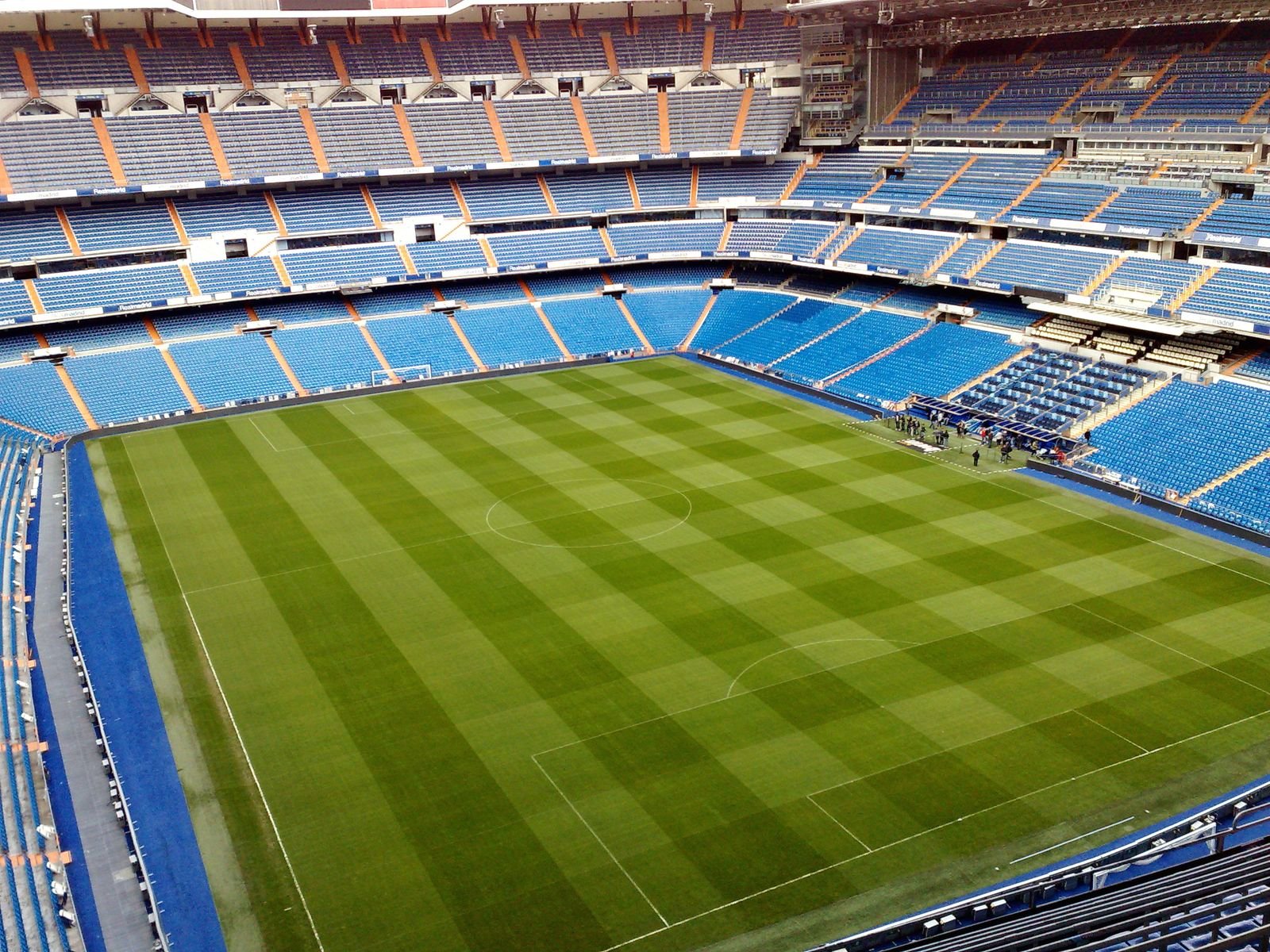 Stadium facade and membrane cladding design