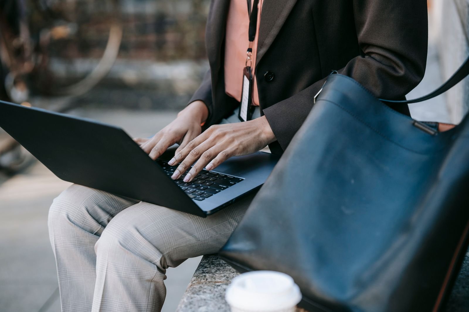Ladies tote laptop bag for working women