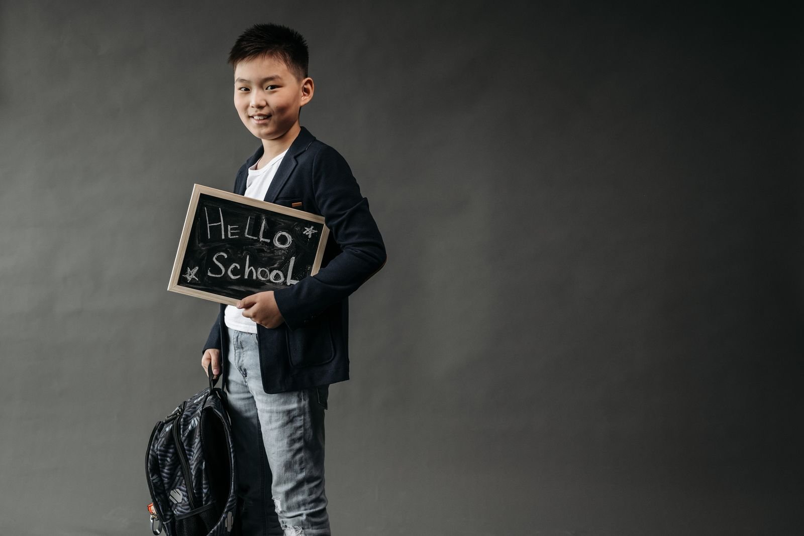 Bulk school bag supply and wholesale distribution