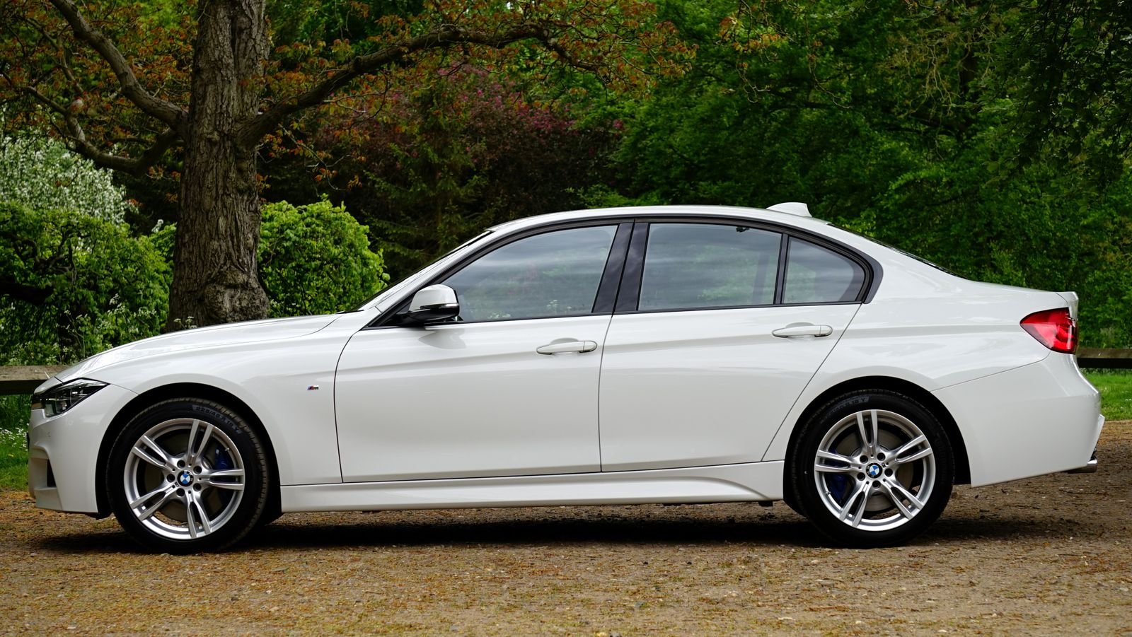 Wedding and event sedan hire in Bengaluru