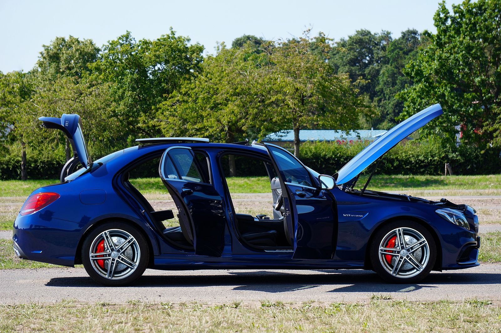 Hourly and daily sedan rental in Bengaluru city