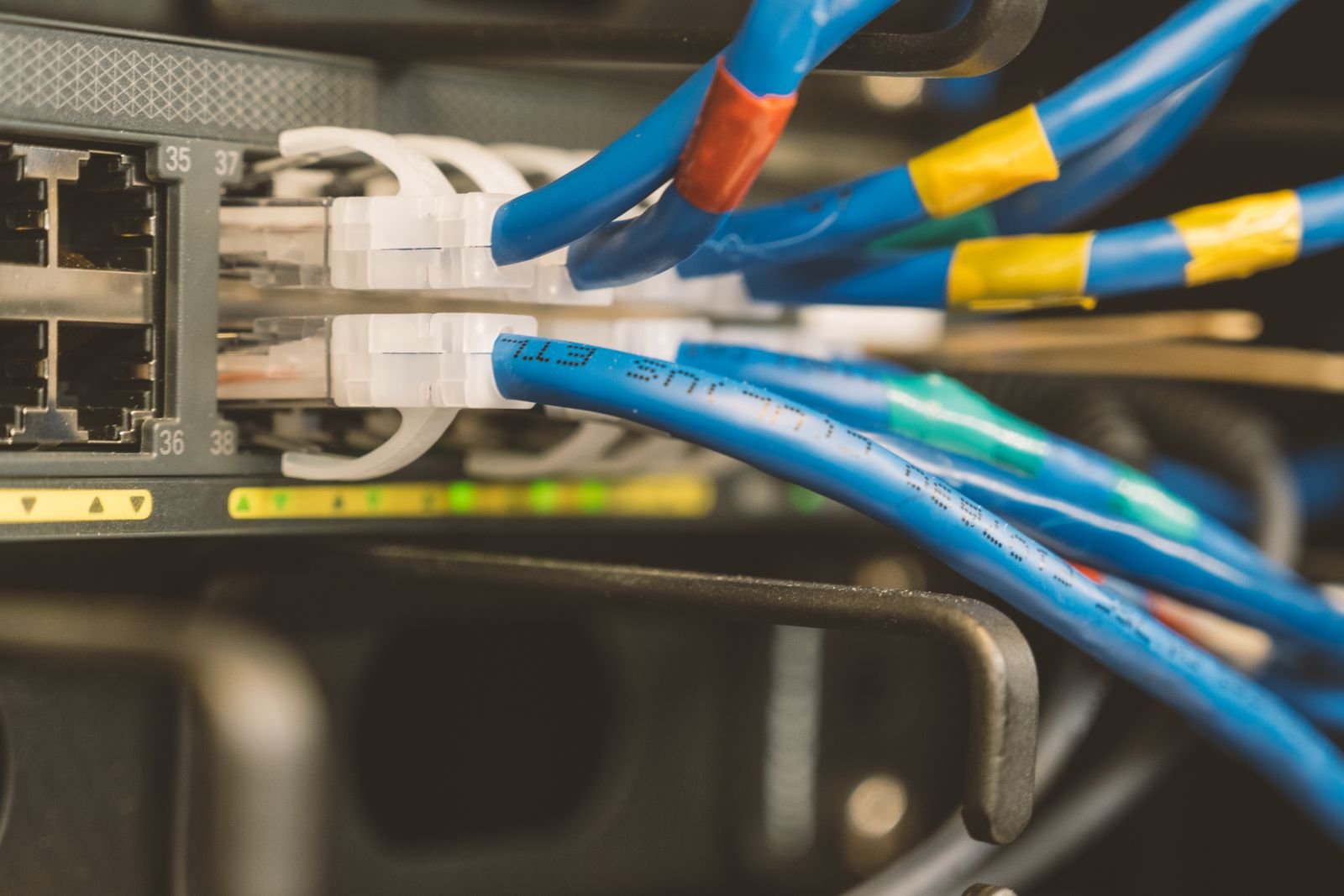 Virtual private cloud and network architecture design