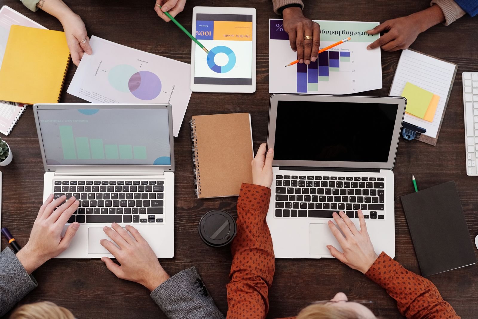 Database migration services for cloud platforms