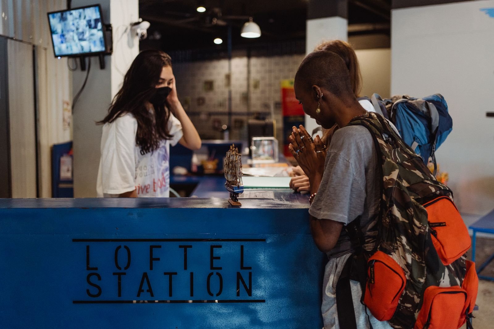 Airport pickup and drop service Delhi budget hotel