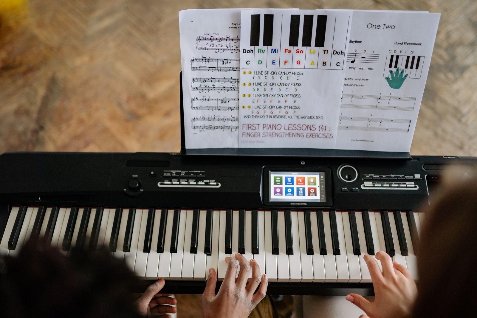 Classical keyboard and piano training classes